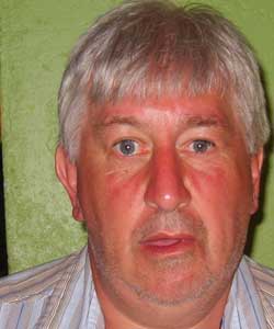 Robert Leigh official source photo